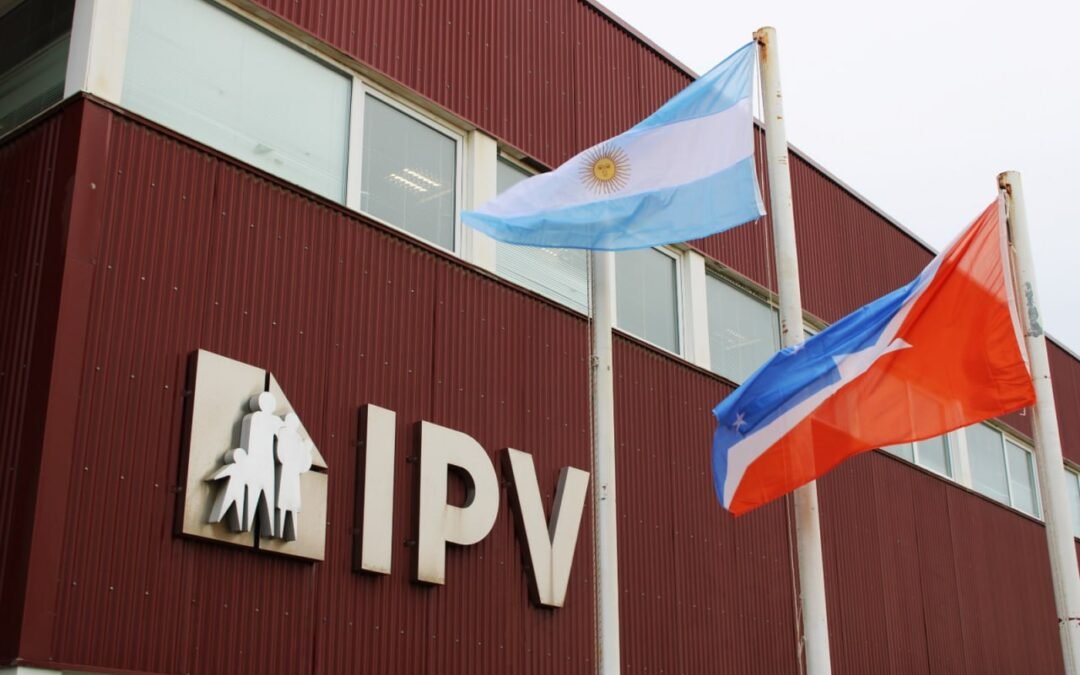 Adjudicatarios del IPVyH pueden tramitar su escritura a un costo preferencial