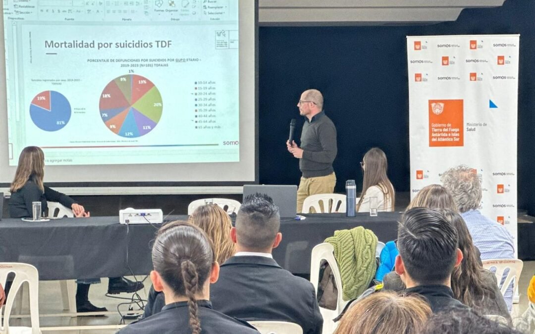Se realizó charla sobre el abordaje responsable de la problemática del suicidio en los medios de comunicación