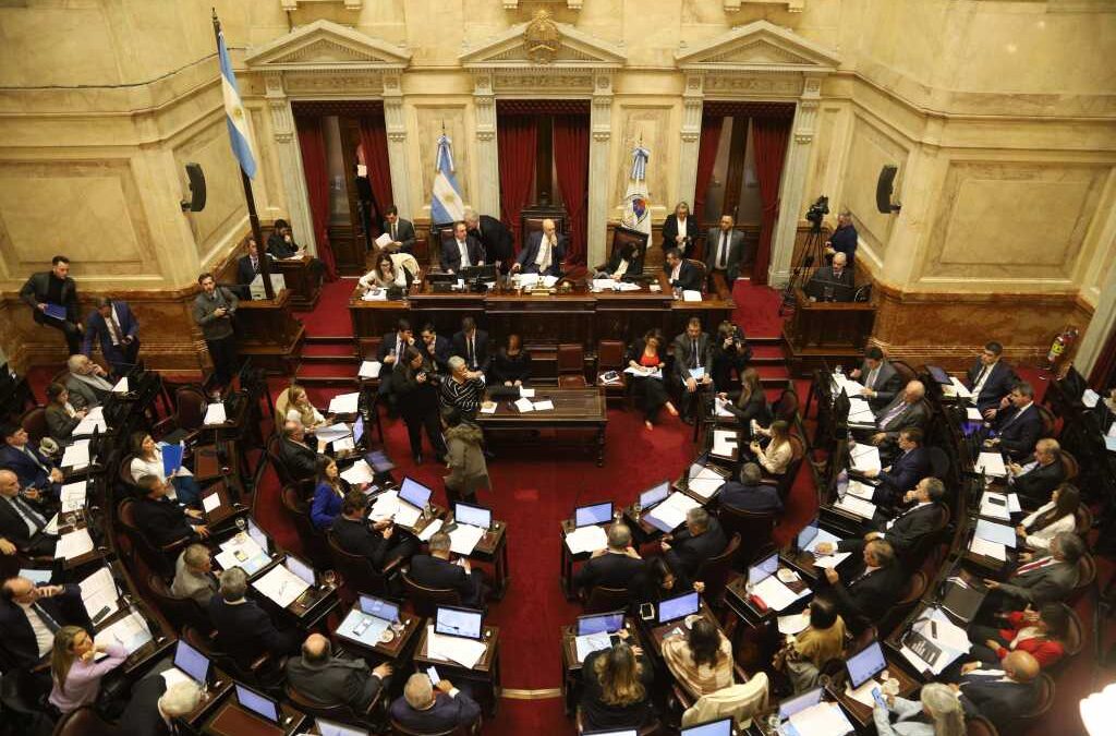 El Senado aprobó el proyecto que aumenta las jubilaciones y modifica su fórmula de actualización