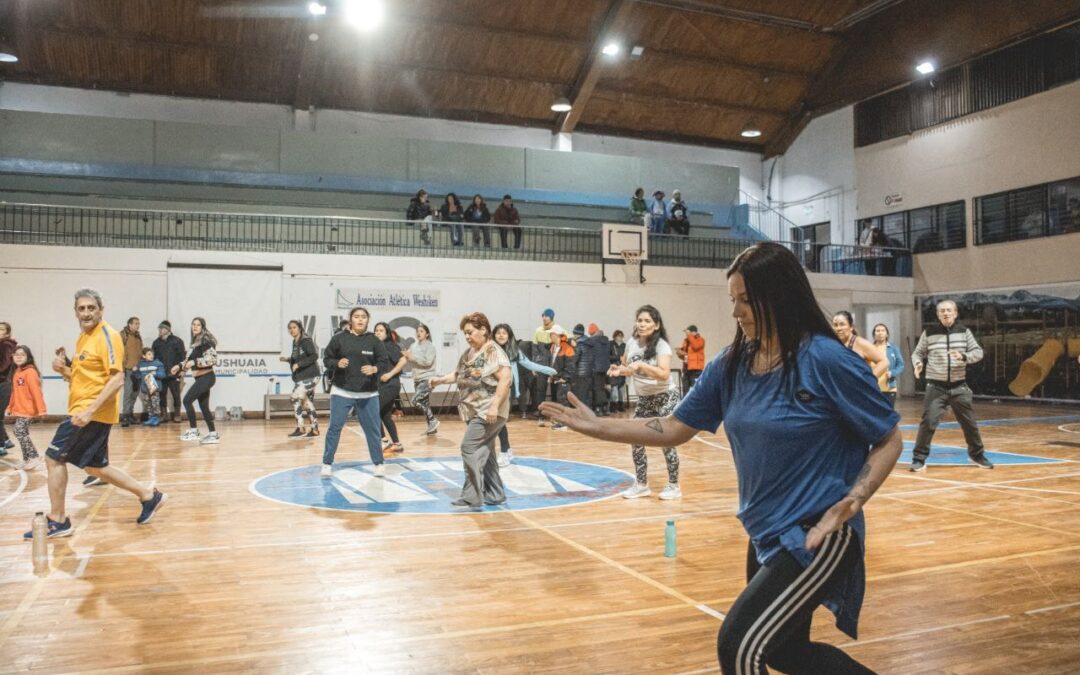 «Deporte en tu barrio»: Ponen en marcha programa para incentivar la actividad física