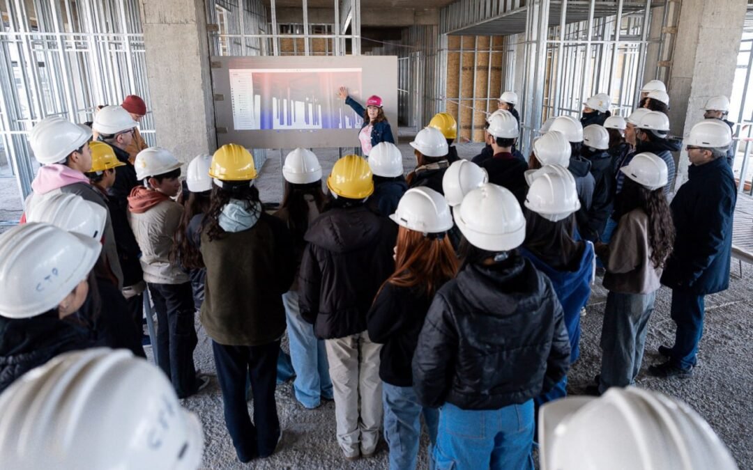 Estudiantes recorrieron la obra del hospital de Ushuaia