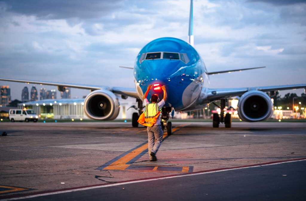 Aerolíneas Argentinas comenzó a darle servicios de rampa y handling a otra compañía aérea
