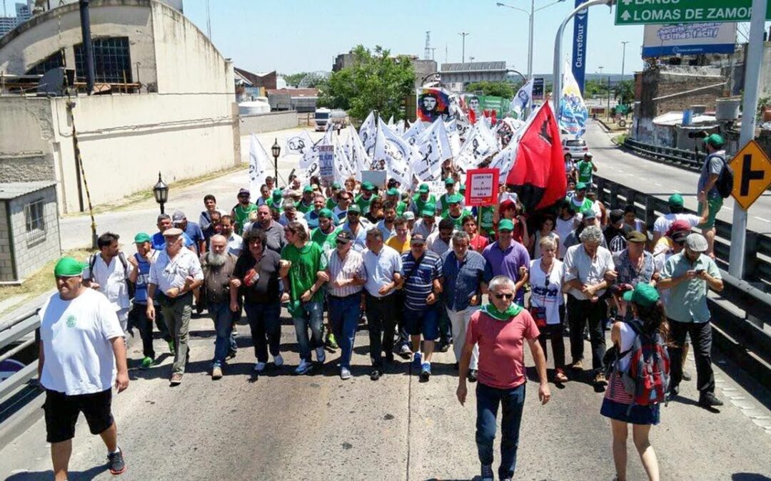 Más de 500 cortes en todo el país en el marco del paro de transporte y docente