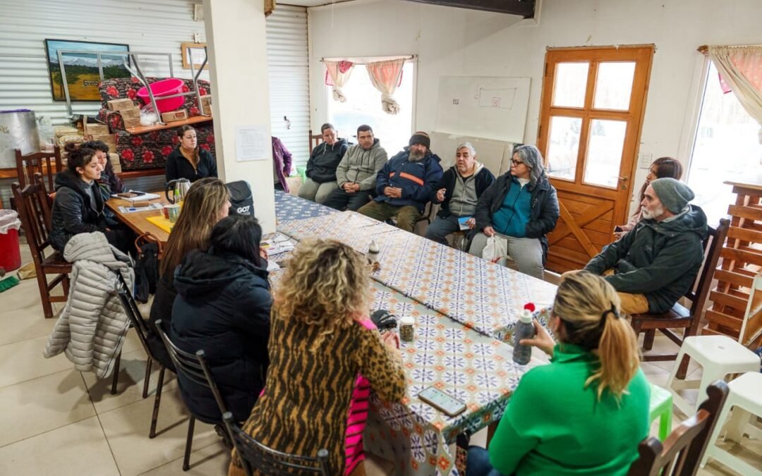 Amplia respuesta de vecinos a la oficina itinerante de “Llegó el Gas”