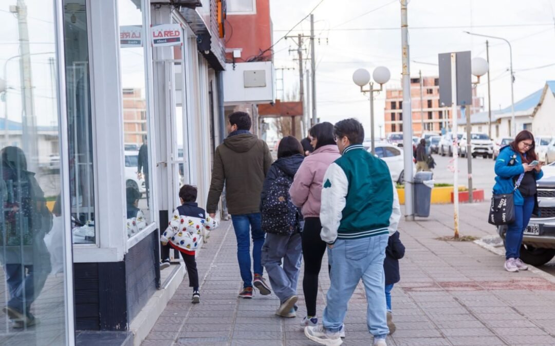 El programa de fortalecimiento al consumo acompañó a más de 180 comercios y pymes fueguinas