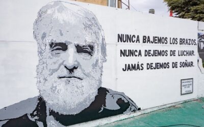 Presentaron mural: Autoridades, gremios y vecinos homenajearon a Osvaldo Bayer