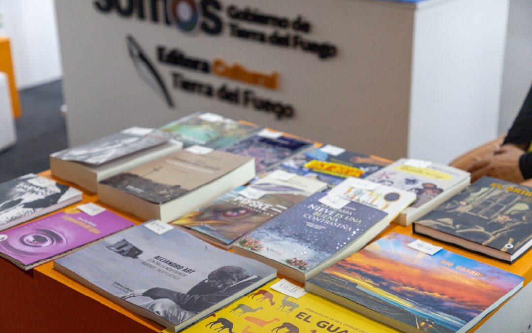 César González, Pupina Plomer y Chirimbote presentes en la Feria Provincial del Libro