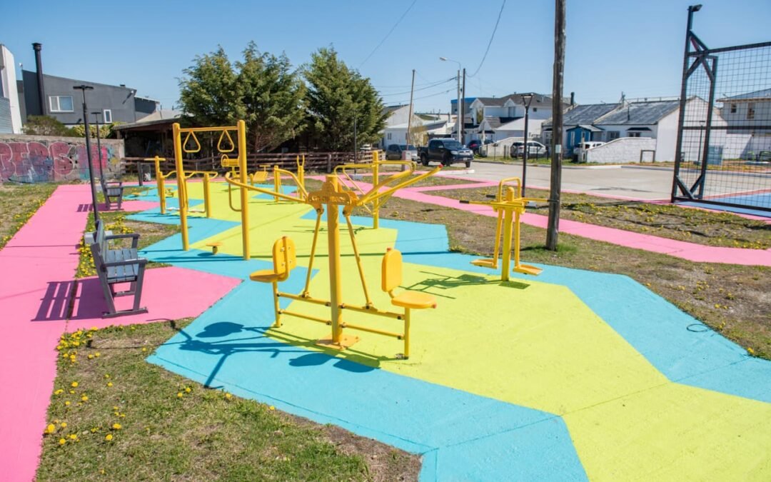 Río Grande: La Municipalidad avanza en la puesta en valor de diferentes plazas