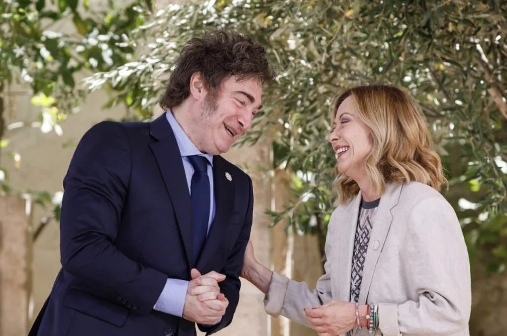 Milei llegó a Roma y se reunirá con Giorgia Meloni por sexta vez