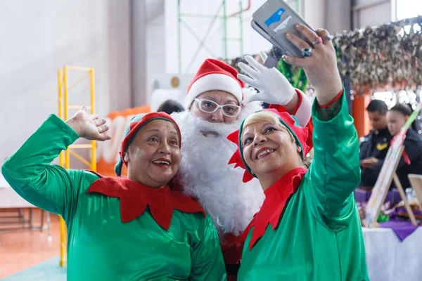 Papá Noel llega a los barrios de Río Grande