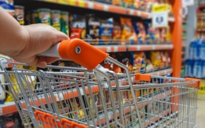 Las ventas en supermercados cayeron 17,8% en octubre, según informó el INDEC