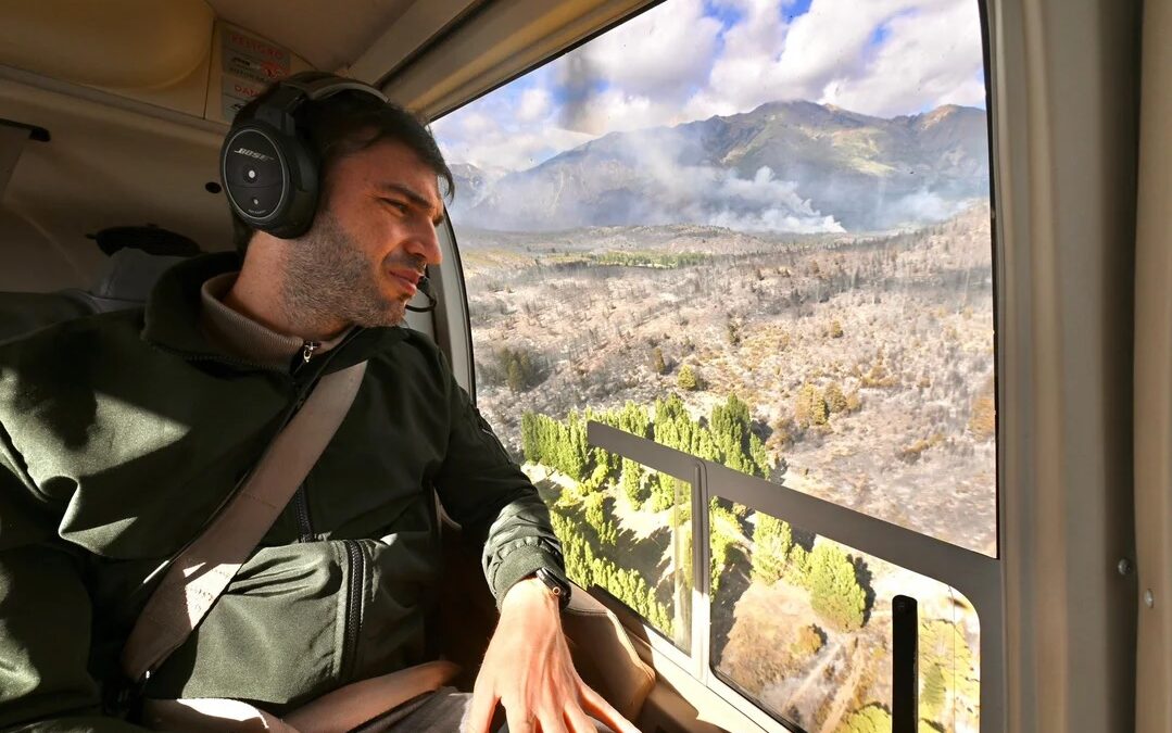 El gobernador de Chubut deslizó que fueron «intencionales» los incendios en Epuyén