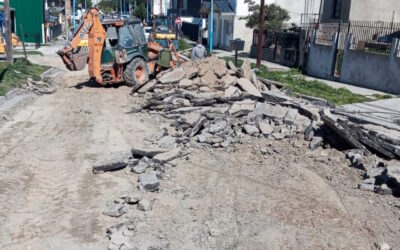 Realizan tareas de bacheo y repavimentación en calles Bouchard y Náufragos del Cervantes