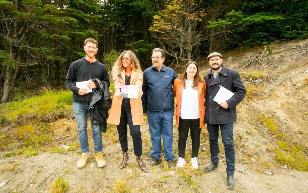 La Municipalidad de Ushuaia avanza con la entrega de predios a trabajadores municipales