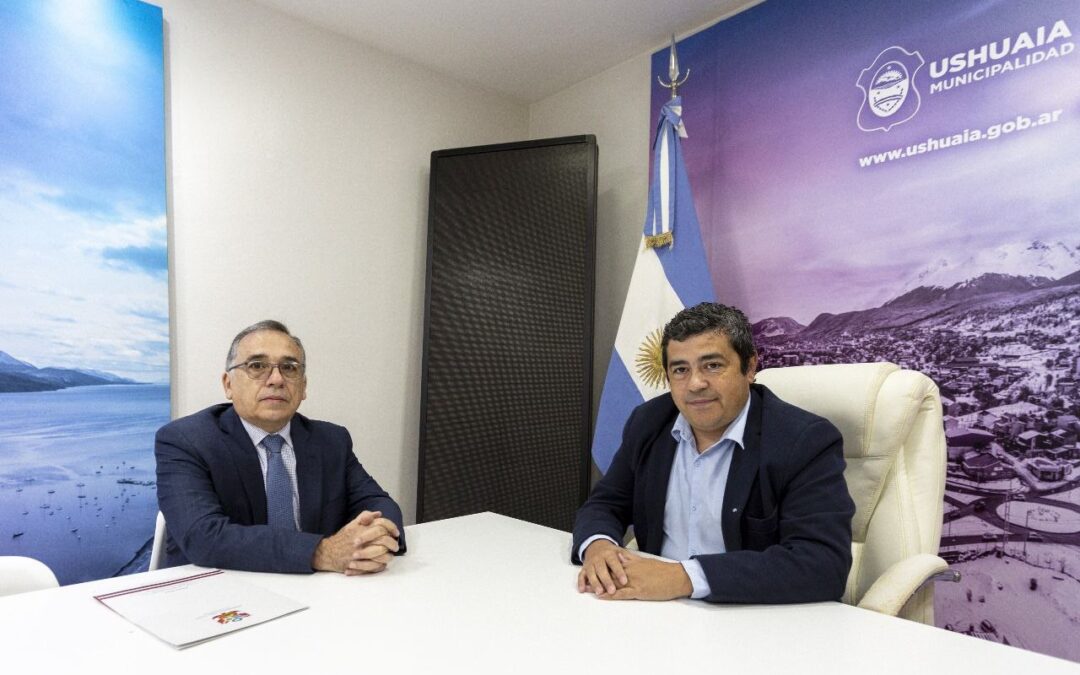 Funcionarios del Municipio de Ushuaia recibieron al Embajador de Perú en Argentina