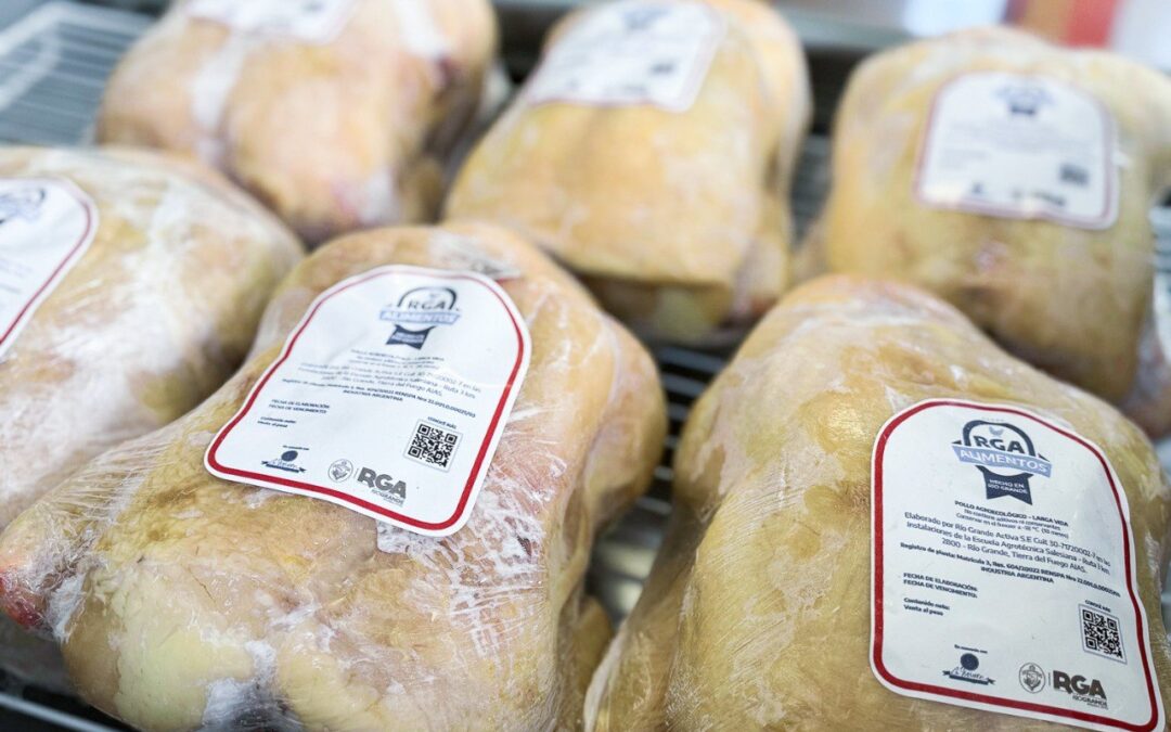 RGA Alimentos lanza su nueva línea pollos Larga Vida