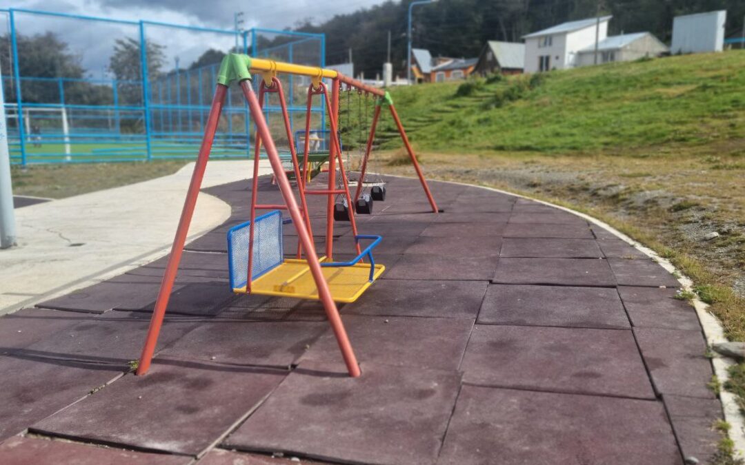 La Municipalidad de Ushuaia reparó los daños causados en la Plaza Espacio CUCAI