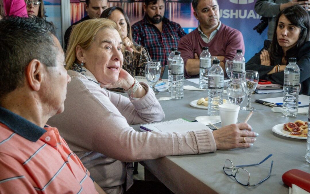 Consejo de Seguridad Vial: Reunión con vecinos de los barrios Pista de Esquí, Los Pinos y Andino