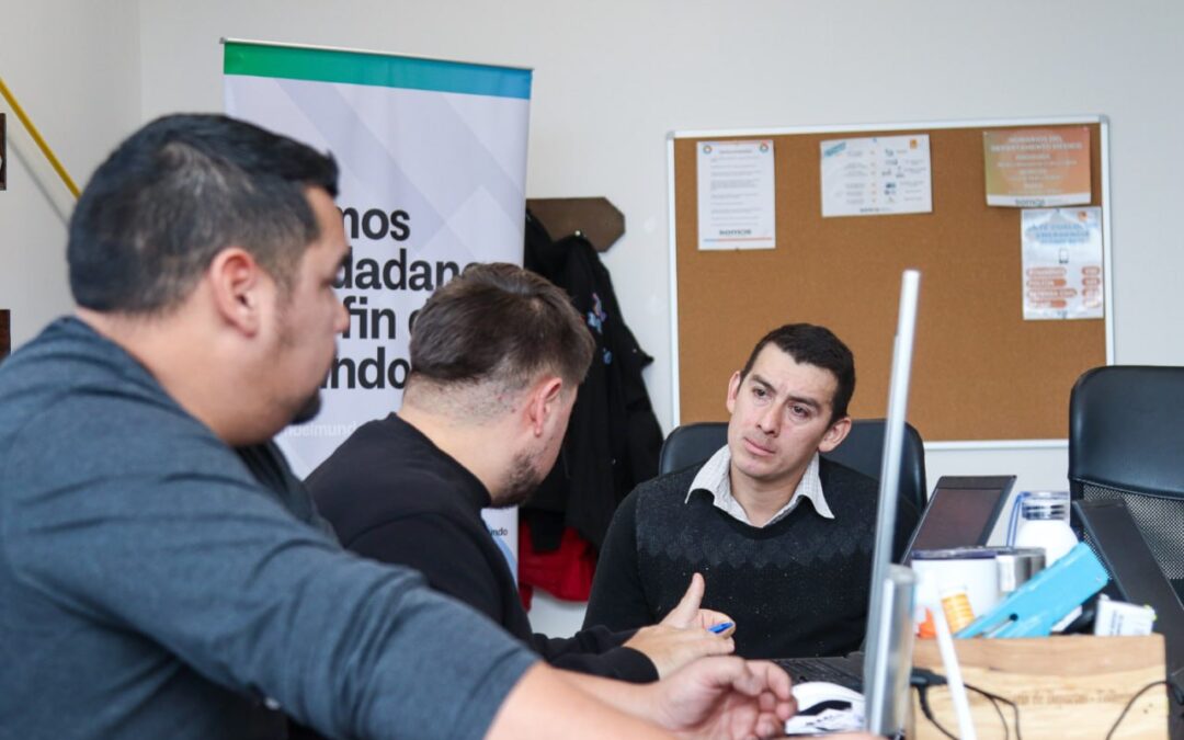 Activa participación de la comunidad en las oficinas itinerantes