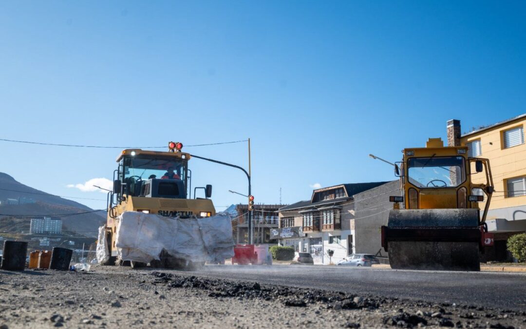 Se pavimentó un sector de la Avenida Perito Moreno