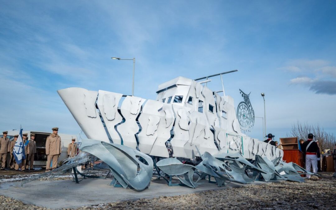 El Municipio participó de la inauguración de la escultura del guardacostas “Río Iguazú”