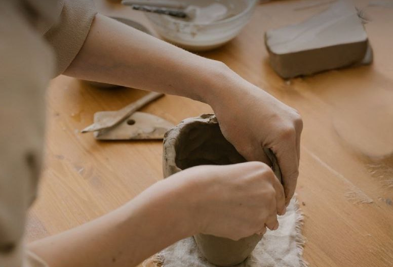 La Municipalidad de Ushuaia invitó a participar de Taller de Cerámica desde este viernes