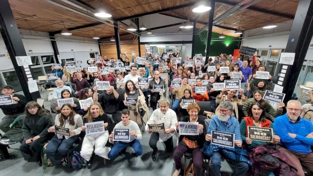 Se reabre el debate sobre Salmonicultura en el Canal Beagle
