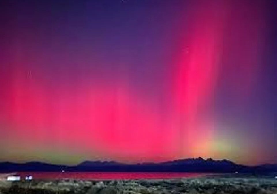Podrían verse auroras australes en la Patagonia
