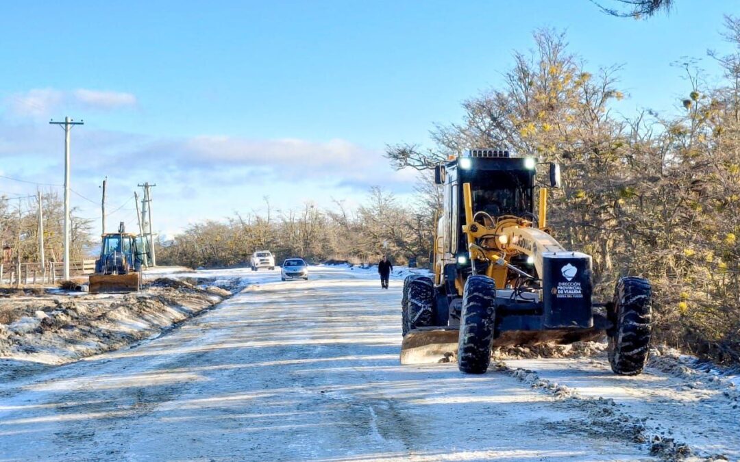 Tolhuin: Vialidad Provincial refuerza tareas de mantenimiento en la Ruta Provincial Nº 1