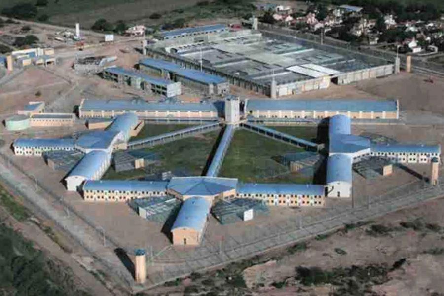 Más imputados en la causa por fraudes telefónicos realizados desde la cárcel de Cruz del Eje