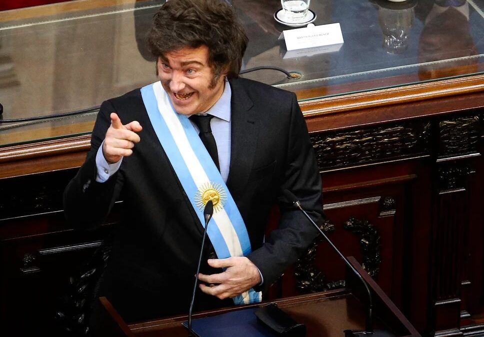 “No hay plata”: el Gobierno justificó el veto contra el aumento jubilatorio y la emergencia en discapacidad