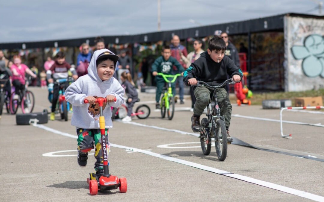 Programas de educación física: Más de 30 mil estudiantes participaron durante el año