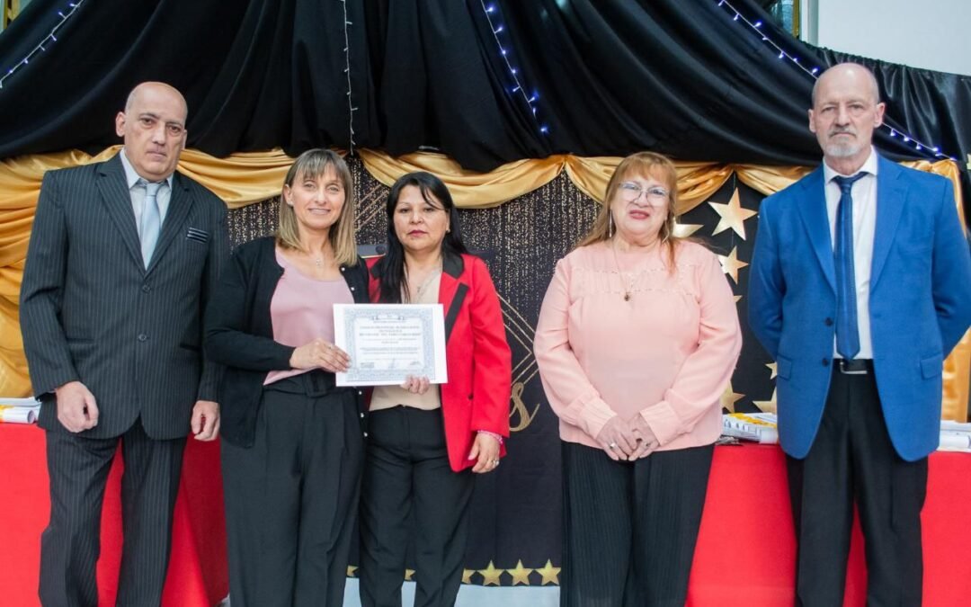 El Municipio fue reconocido por su compromiso con la formación de estudiantes