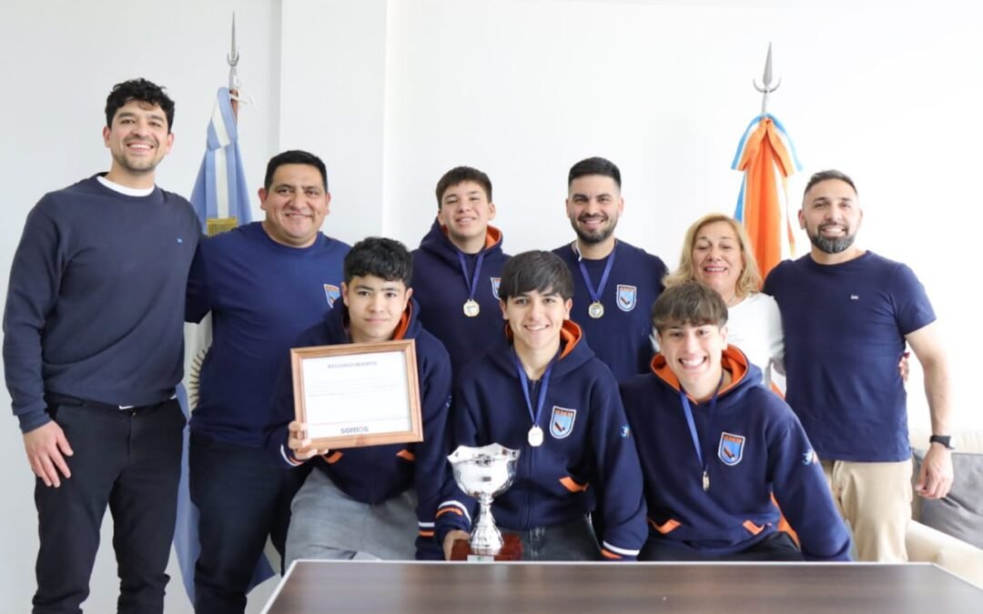 La Provincia reconoció al equipo Sub-16 de hockey pista, flamante campeón argentino