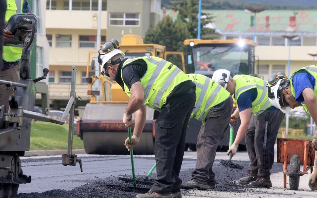 El Municipio avanza en la repavimentación de las calles Fique y Gobernador Paz