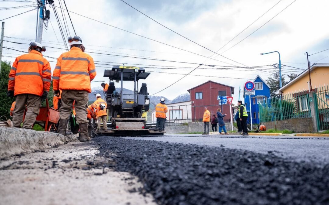 La Municipalidad avanza con obras de repavimentación en calle Gobernador Paz
