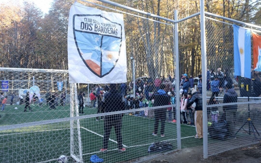 Infraestructura barrialSe inauguró el playón deportivo en el Dos Banderas