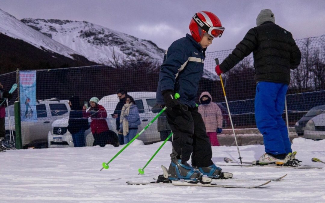 El Instituto Municipal de Deportes continúa con la Escuela de Iniciación al Esquí Alpino