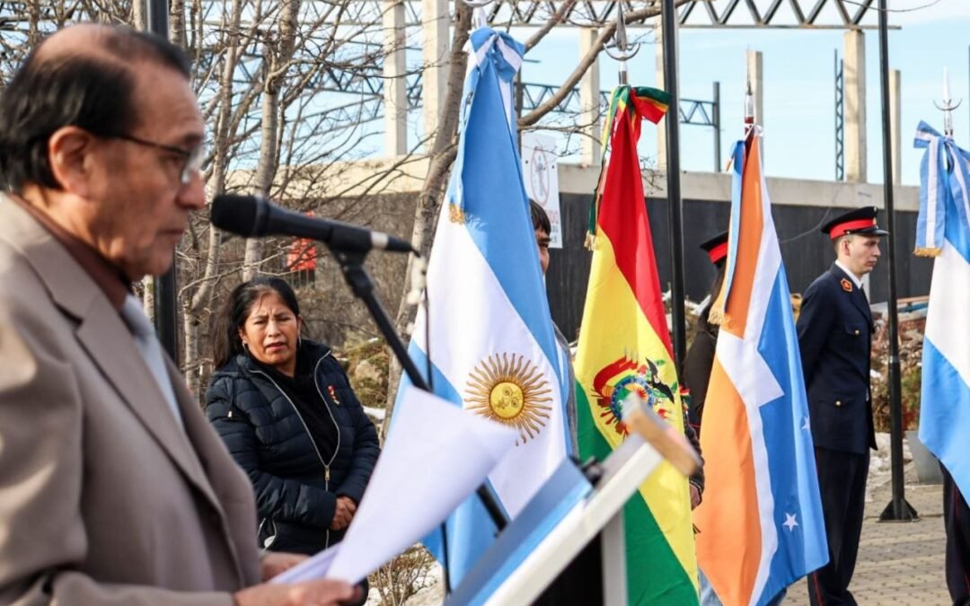 Ushuaia acompañó el aniversario de Bolivia