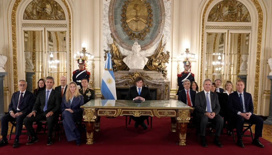 CADENA  NACIONALDecretos, proyectos de ley y ampliación de recursos, los anuncios de Milei sobre Malvinas
