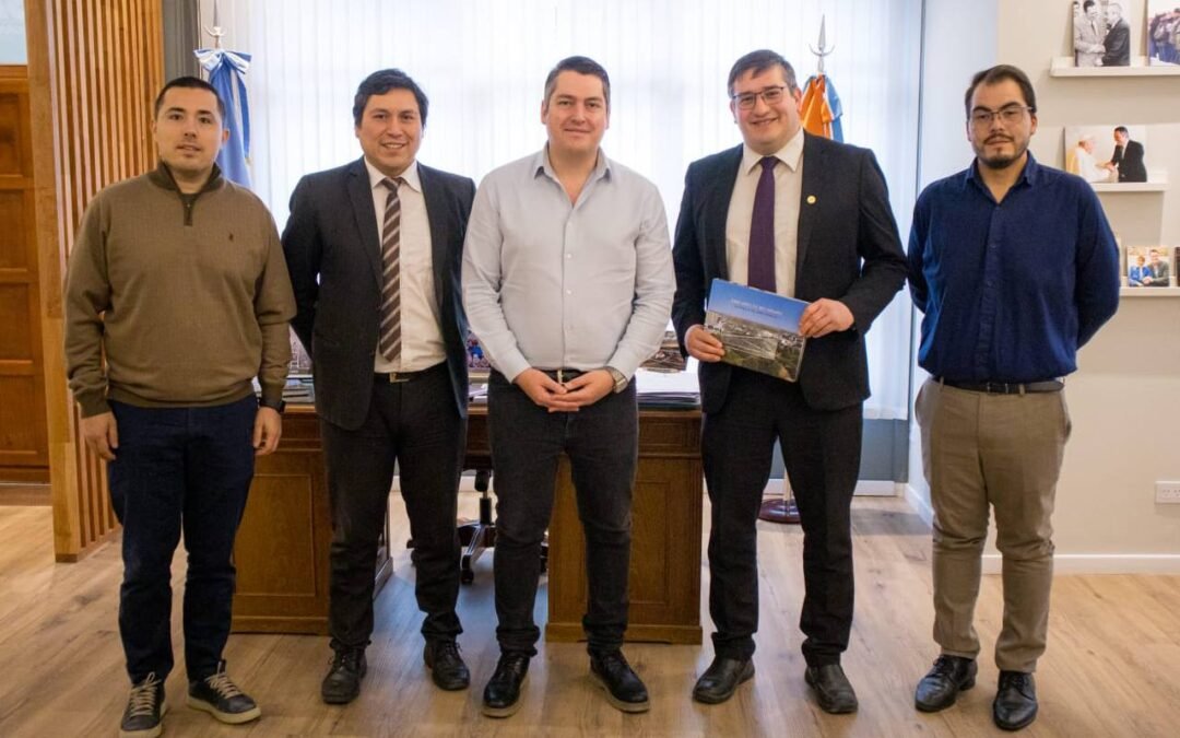 RÍO GRANDERealidad social y económica: El intendente Martín recibió a referentes religiosos